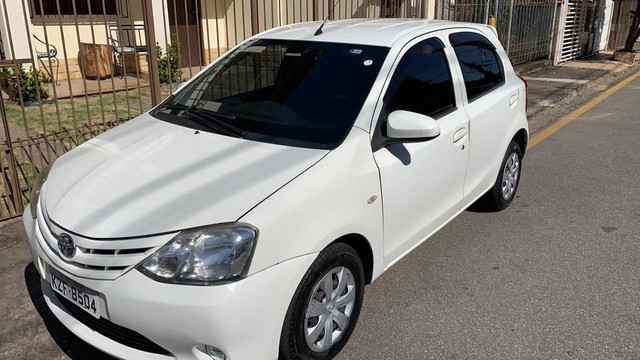 TOYOTA ETIOS HB X 1.3 GNV/ETANOL