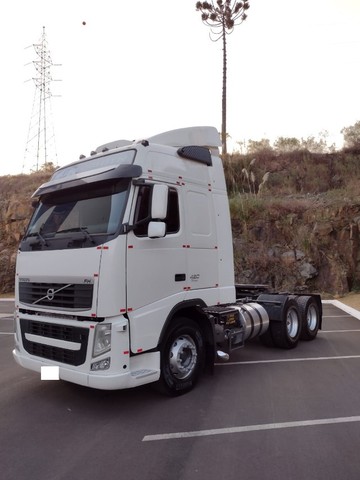 CAMINHÃO VOLVO FH 420 6X2 GLOBETROTER ANO 2014