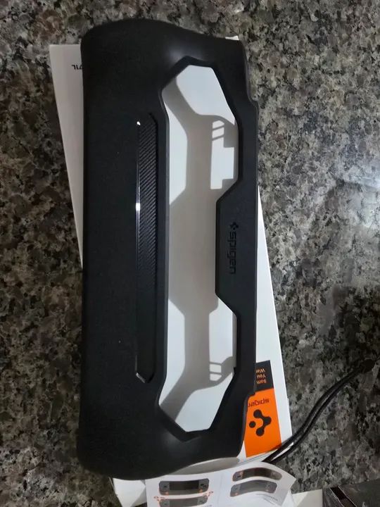 Spigen Rugged Armor Capa protetora para ASUS ROG Ally