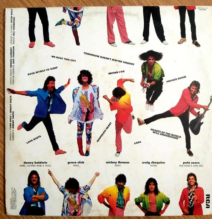 Starship knee deep in the hoopla  - Foto 2