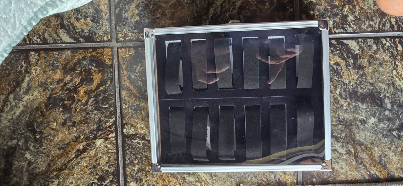 Maleta em aluminio com tampa transparente para 12 relógios  - Foto 3