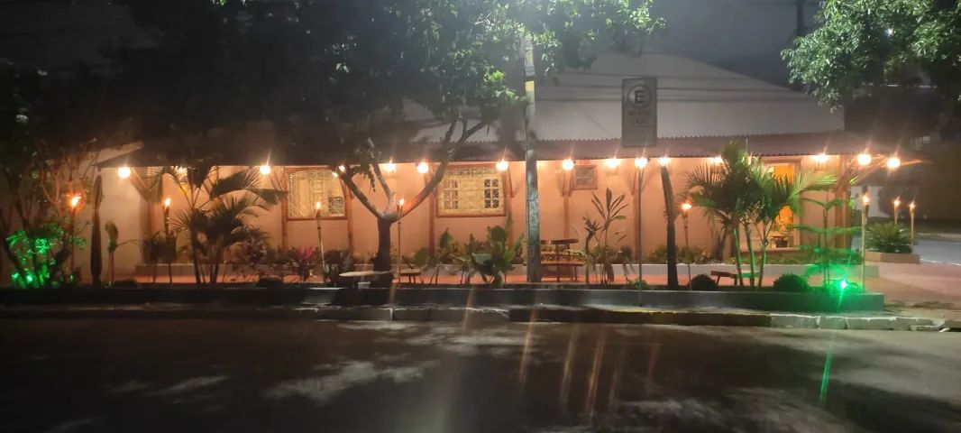 ALUGA-SE IMÓVEL PARA COMÉRCIO EM ÓTIMA LOCALIZAÇÃO (com repasse de ponto) - Foto 2