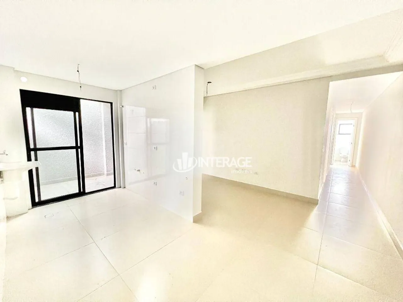 Apartamento com 3 dormitórios à venda, 77 m² por R$ 495.000,00 - Pineville - Pinhais/PR