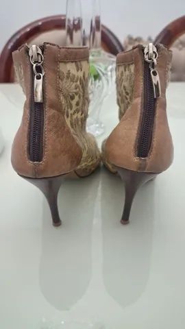 Ankle boot Santa Lolla em couro 38 - Foto 3