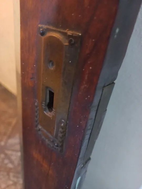 Espelho antigo madeira era de um guarda roupa - Foto 3