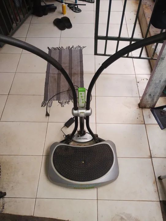 Plataforma Vibratória Pro Form - Exercícios Completos - Foto 4