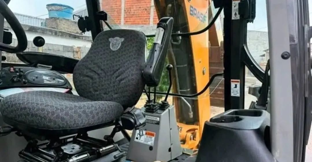 Retroescavadeira Case 580n 2022 4x4 - Foto 3