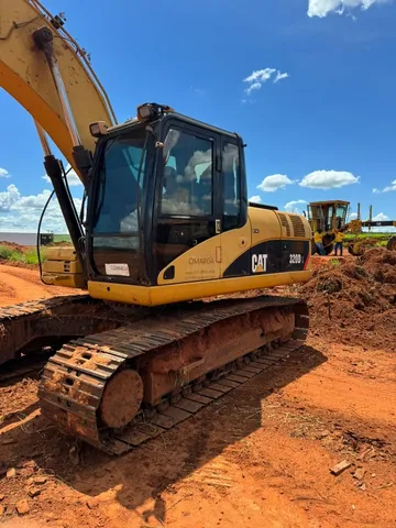 CAT320 D