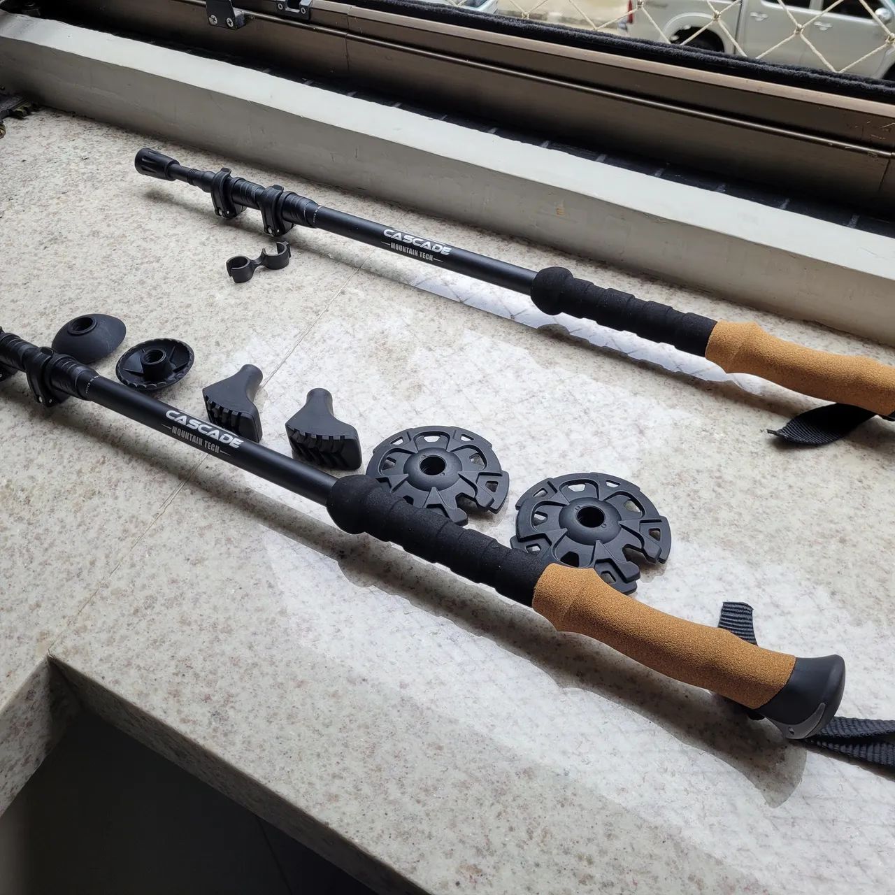 Bastões de caminhada Cascade MountainTech Carbono