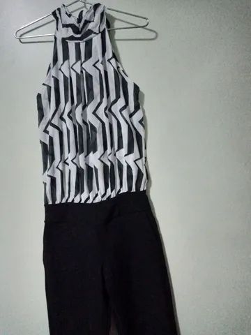 Macacão preto com estampa- CH3
