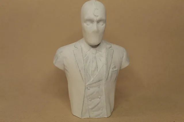 Busto Cavaleiro da Lua Steven Grant