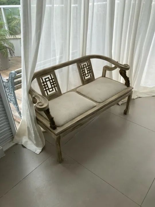 Banco de Madeira estilo asiático