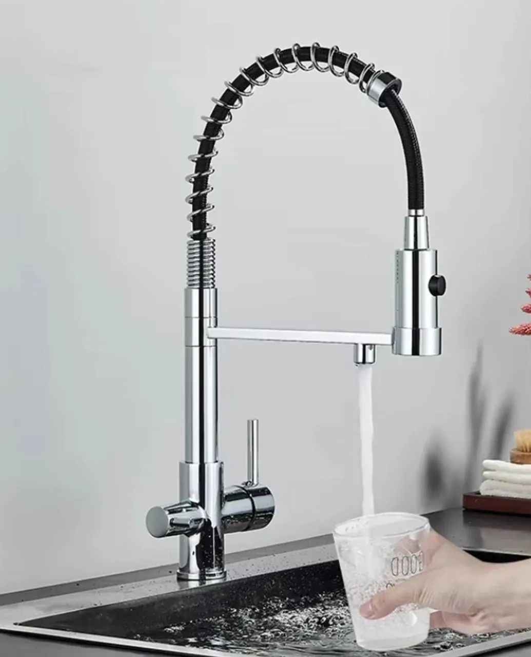 Torneira Gourmet com misturador quente/frio e saída independente de água filtrada - Foto 3