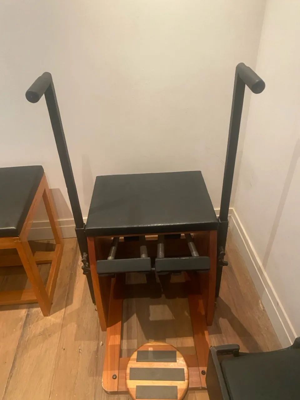 Equipamentos de pilates metalife(Cadillac, Mesa de extensão e Chair) - Foto 3