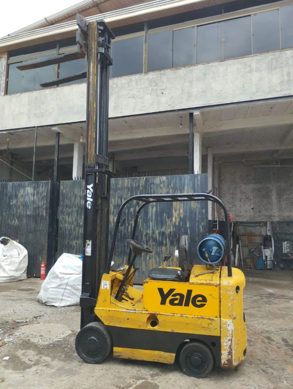 Vende se EMPILHADEIRA YALE  - Foto 2