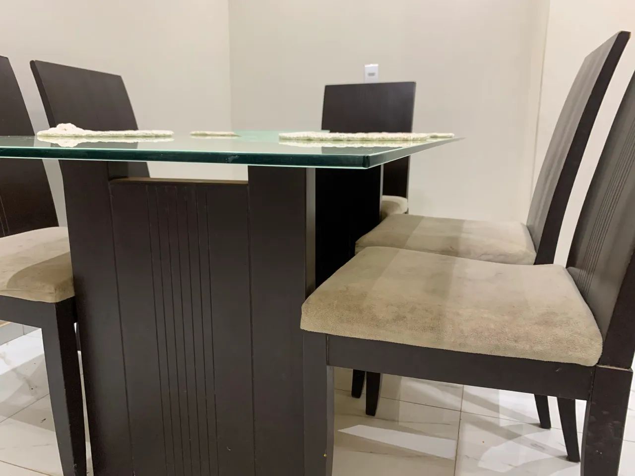 Mesa com 6 cadeiras - Foto 2