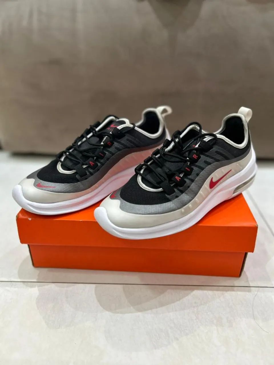 Air Max Axis Cinza E Vermelho Nike Air Max Axis Preto Com Detalhes