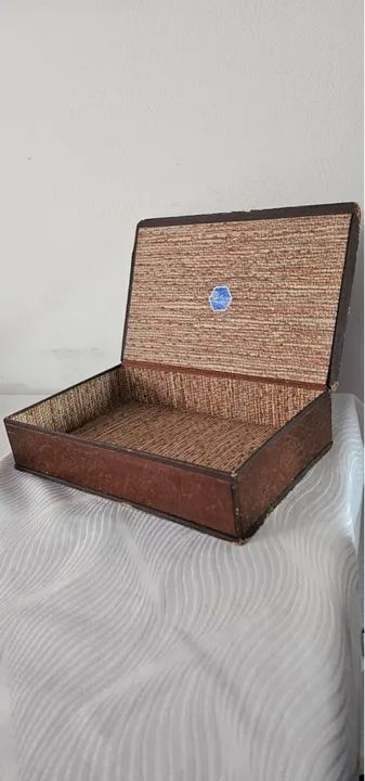 Vintage Chocolate Box64606907825025120