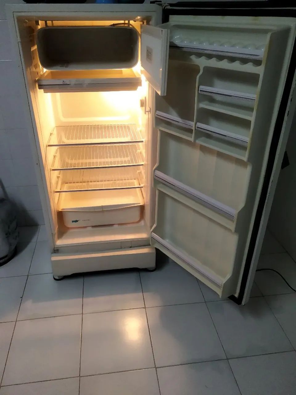 Geladeira antiga Consul 280L - Foto 6