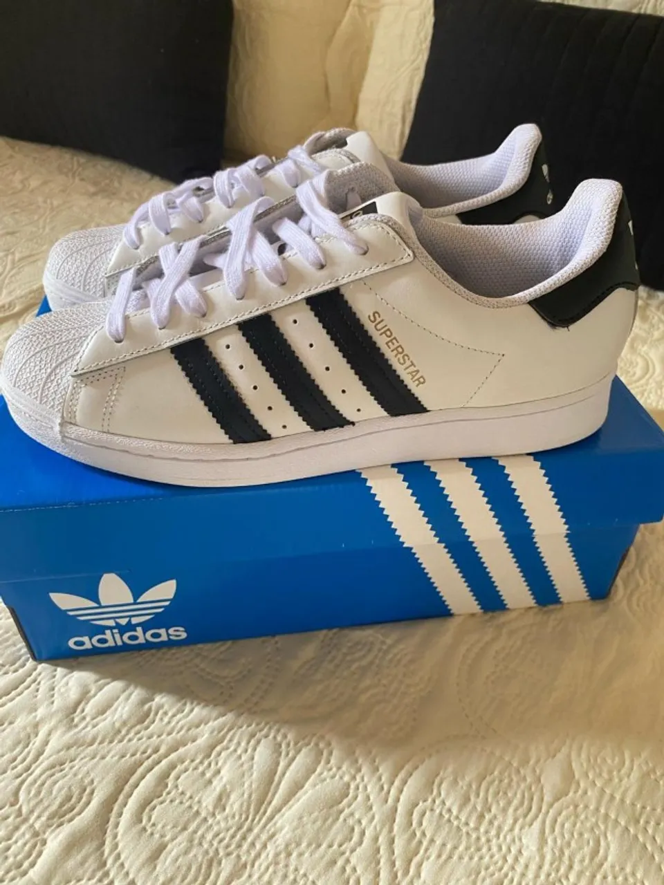 ADIDAS SUPERSTAR 39