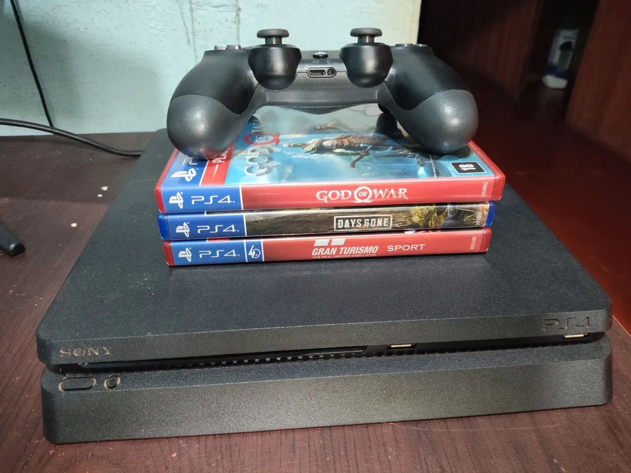 PS4 slim 1tb 