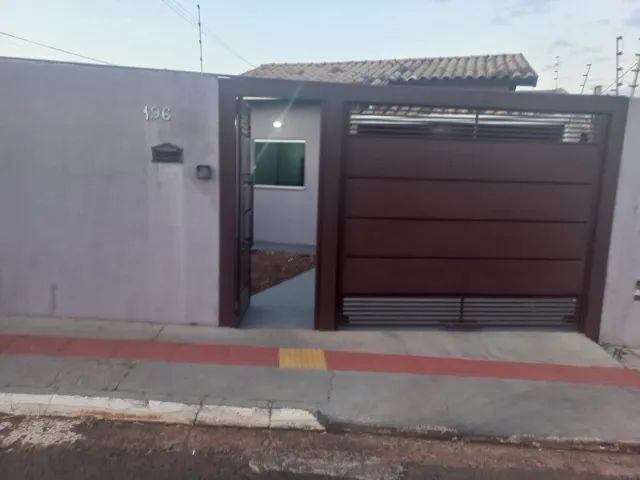 Aluga-se casa no bairro são francisco