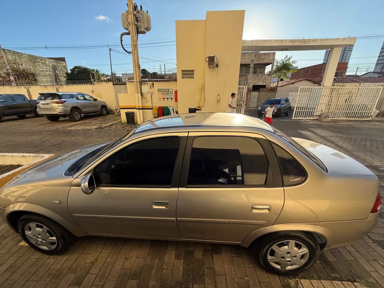 Vendo corsa Classic 2013 30 mil  - Foto 3