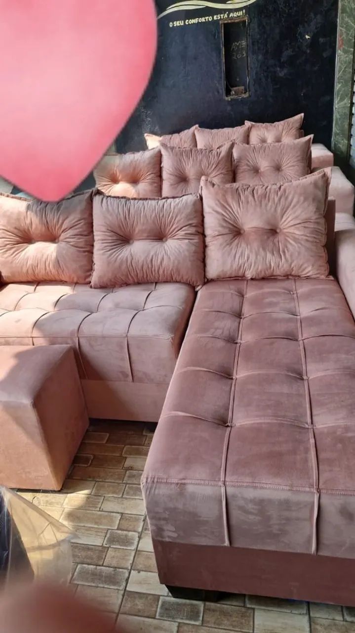 SOFÁ CHEISSE COM PUFF  - Foto 3