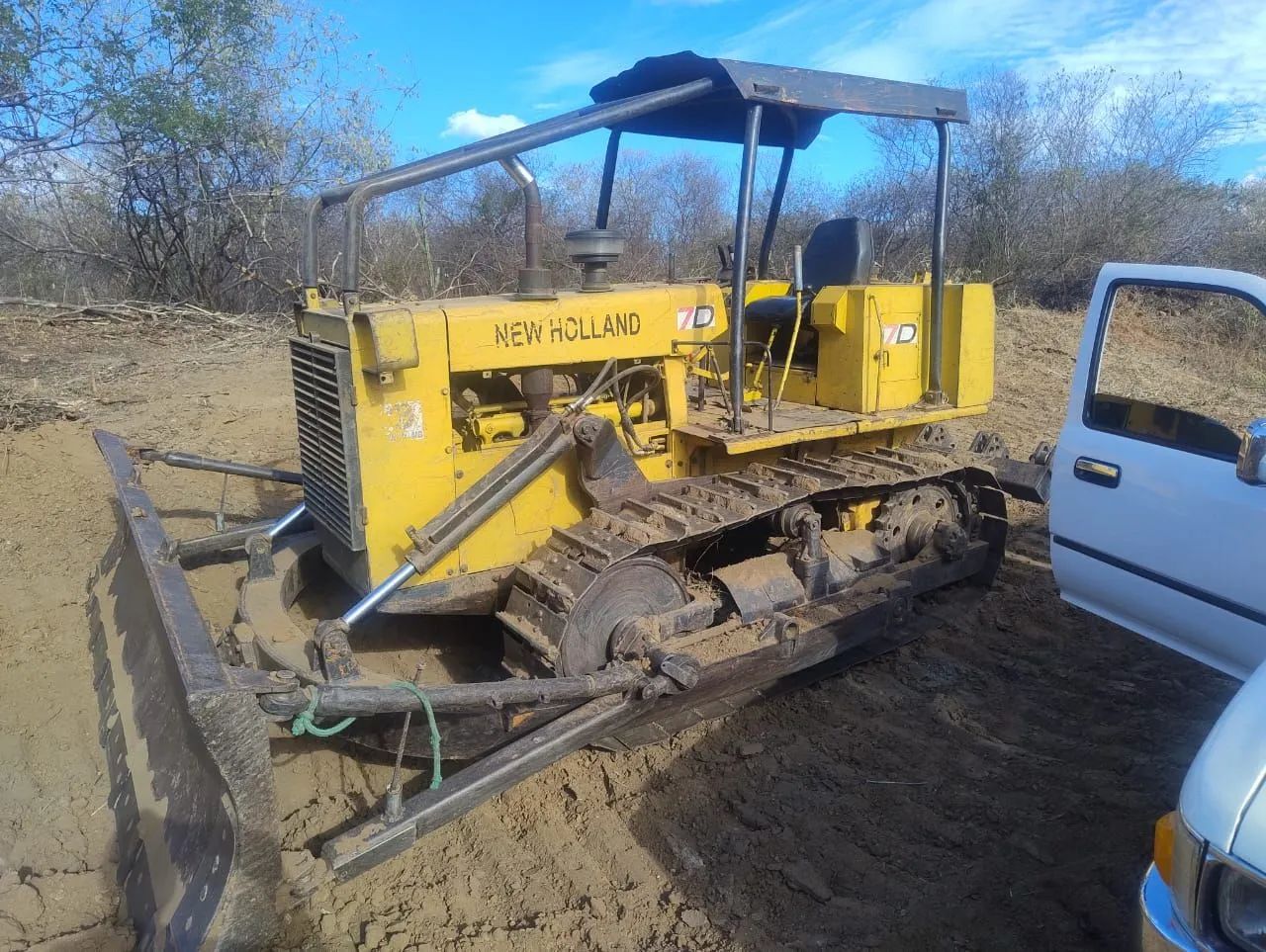 Trator New Holland 7D ano 99 extra  - Foto 2