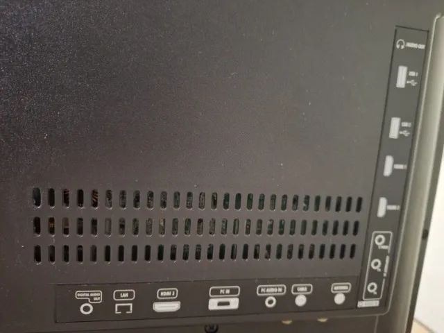 TV 29¨ Slim LED Full HD Semp Toshiba Funcionando - Foto 3