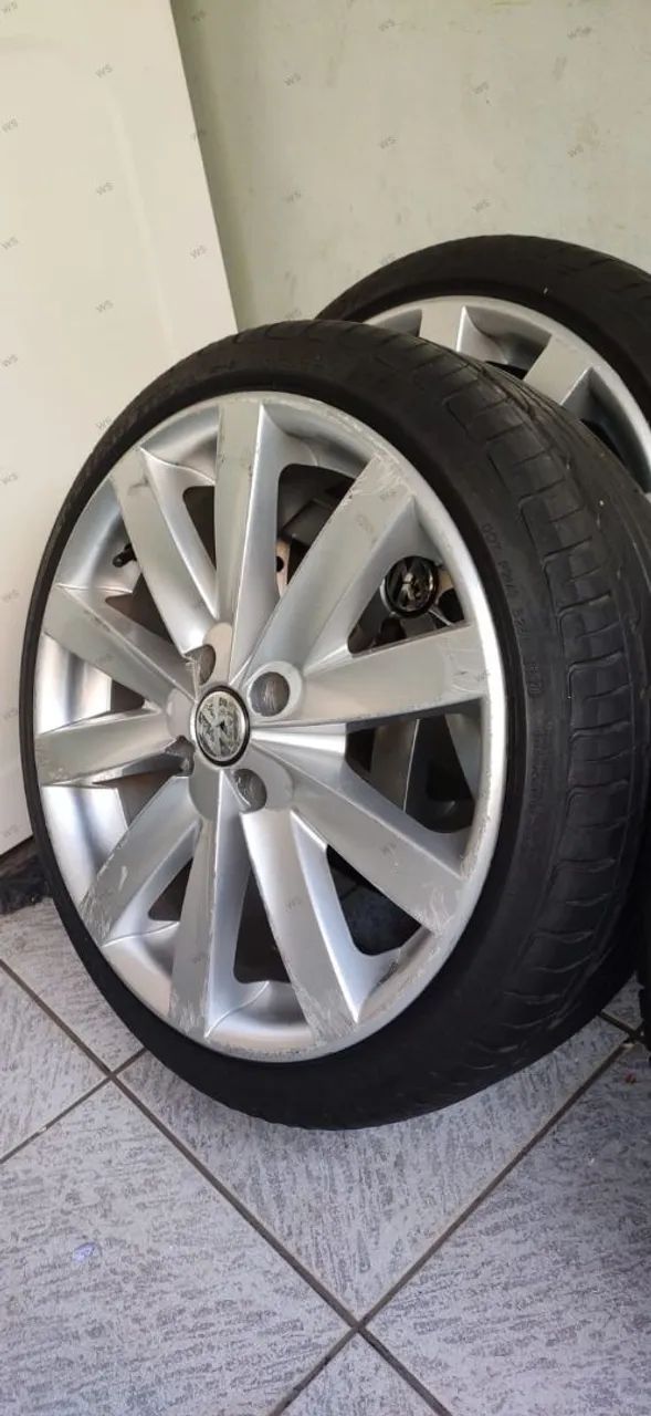Rodas do jetta aro 17 com pneus novos - Foto 5