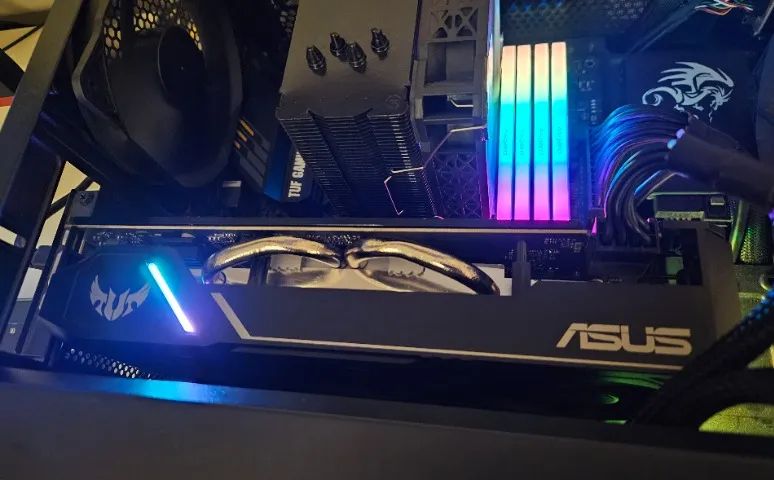 Placa de Vídeo Asus GTX 1660 Super 6GB TUF Gaming Triple Fan LED