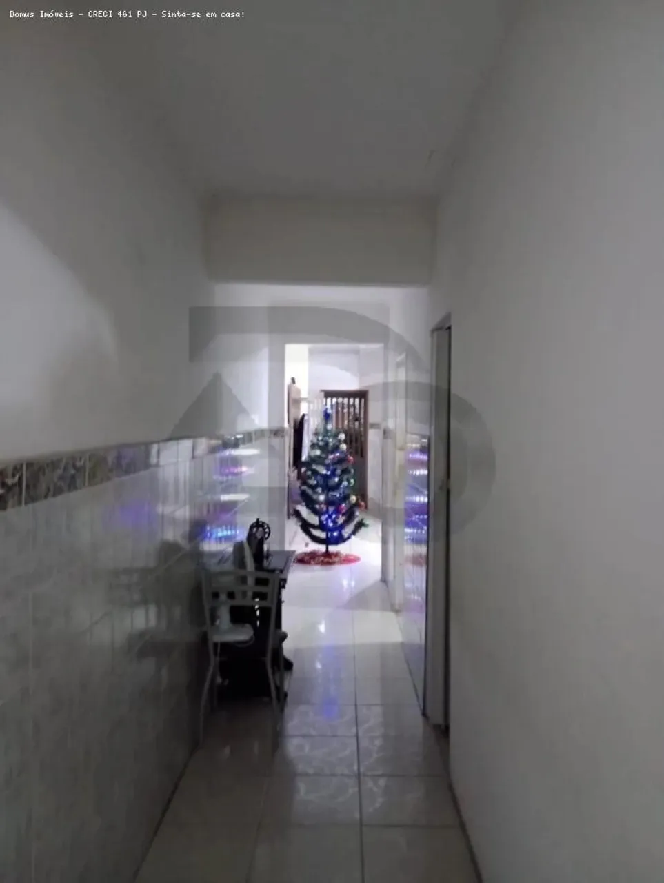Casa no Bairro Siqueira Campos com 2 Quartos, Área de Serviço, Quintal e Garagem