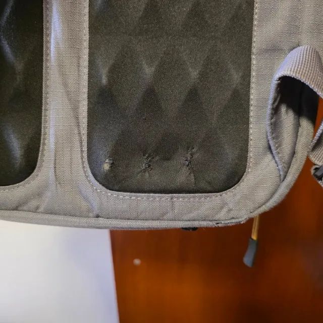 Mochila Victorinox Altmont Active Deluxe Rolltop Cinza - Foto 6