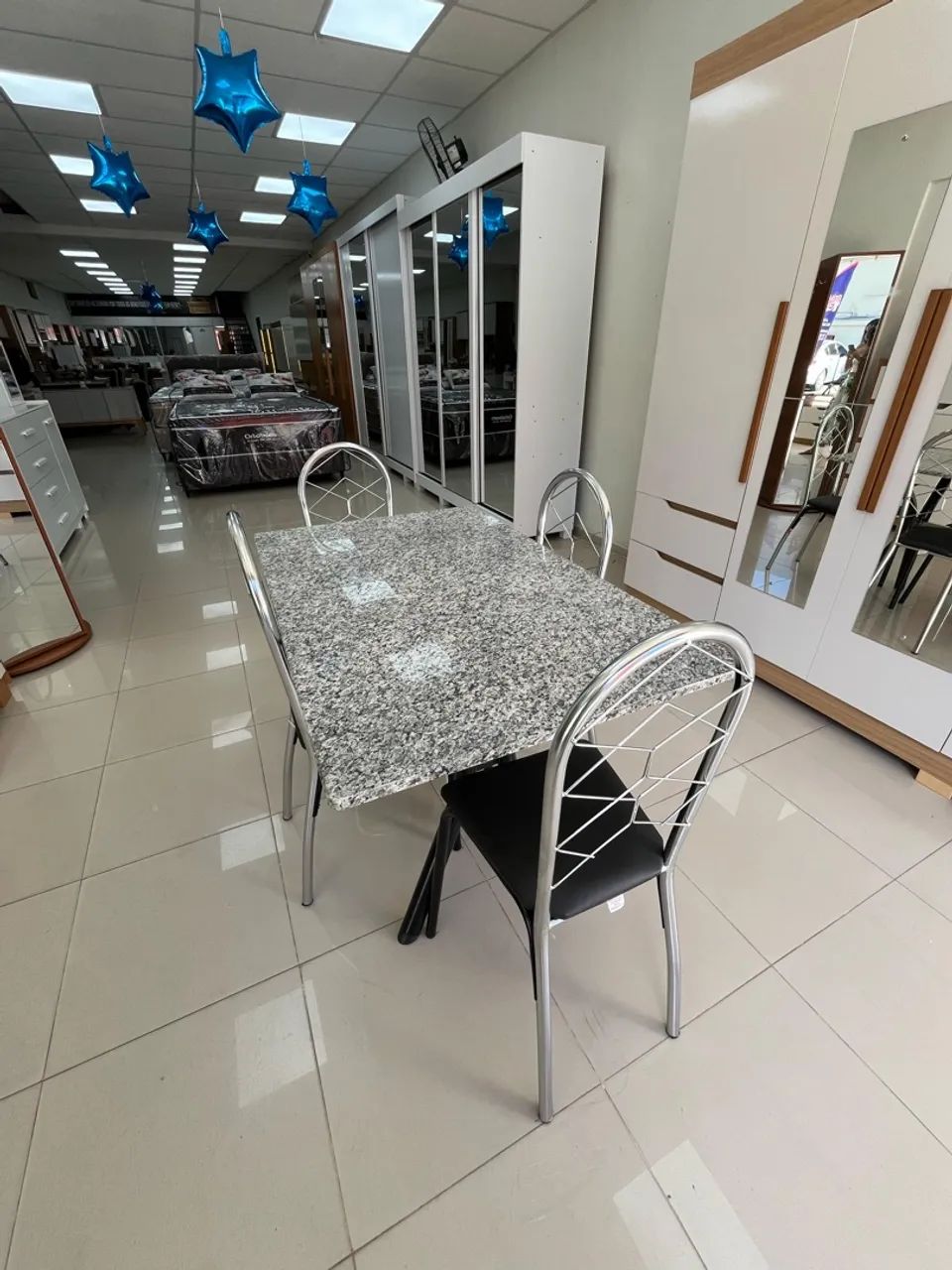 Mesa tubular 4 cadeiras 