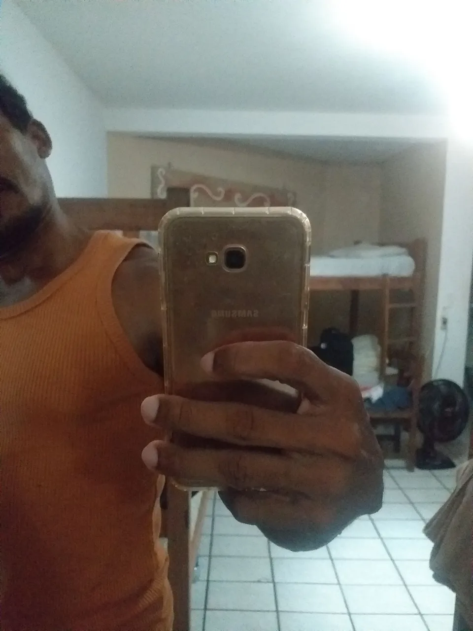 Usado bom da pra quebrar o galho de q tá sem celular buscar em pontanegra 200