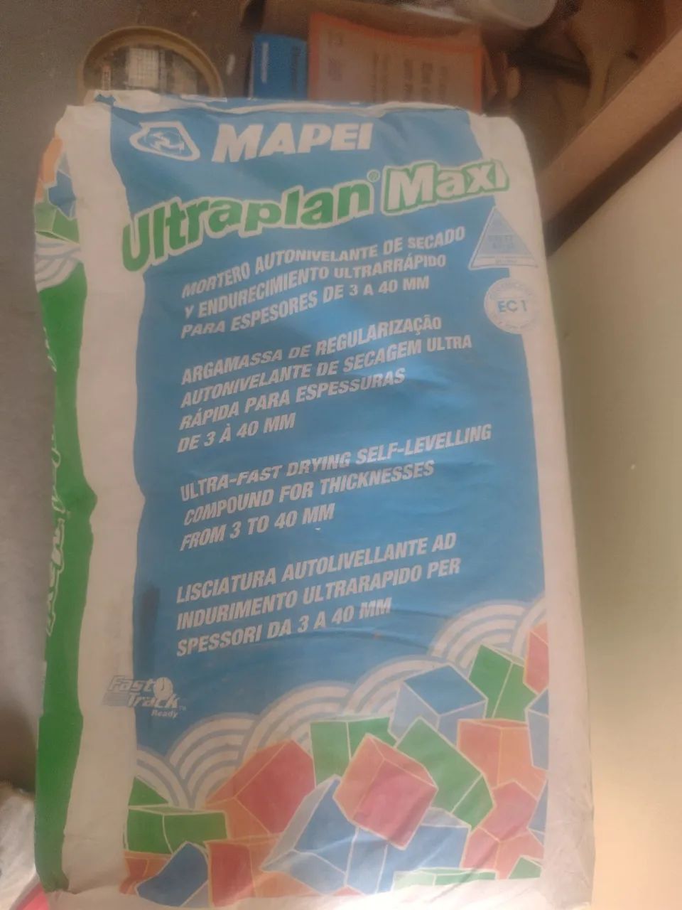 Argamassa autoniveladora mapei