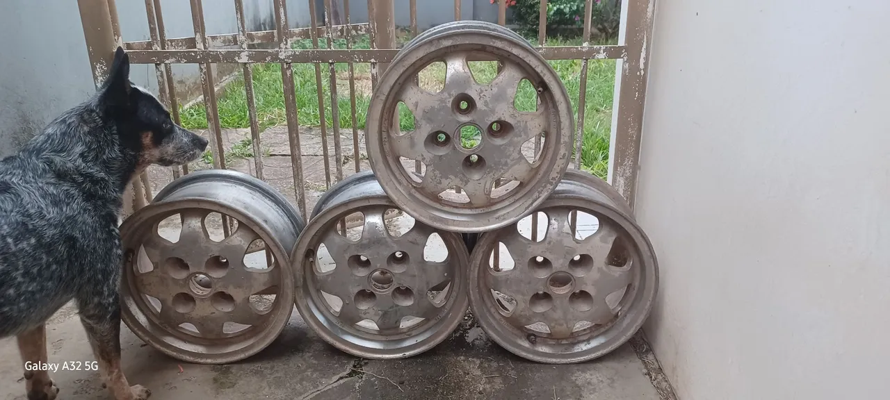 Jogo de Rodas aro 13 VW