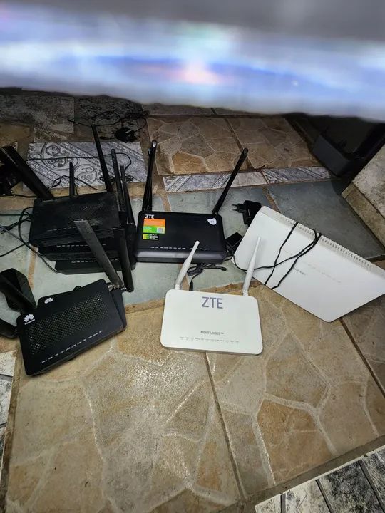 Roteadores ZTE e Huawei 