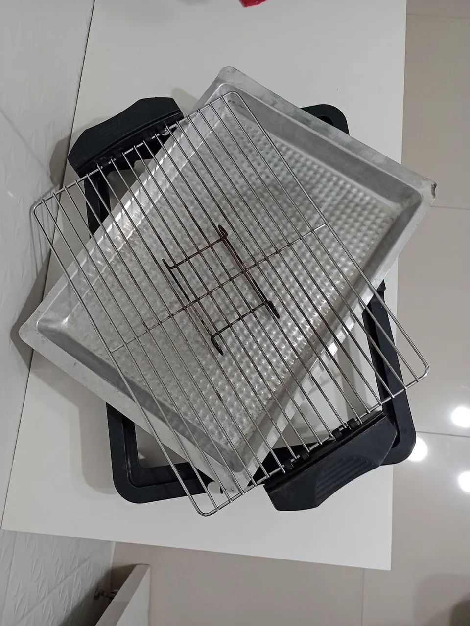 Churrasqueira Elétrica Portatil - Foto 2