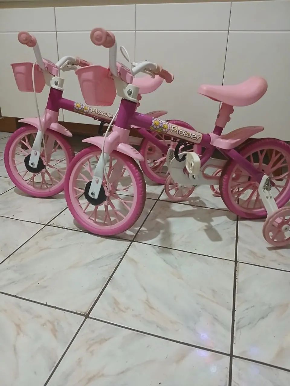 Bicicleta Infantil Menina Aro 12 Freio Tambor com cestinha - Foto 3