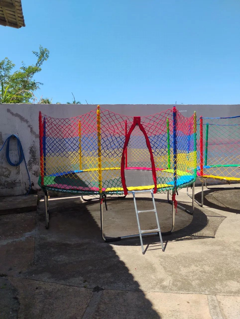 Alugamos brinquedos para festa e eventos, temos pula pula, piscina de bolinha, e outros  - Foto 4