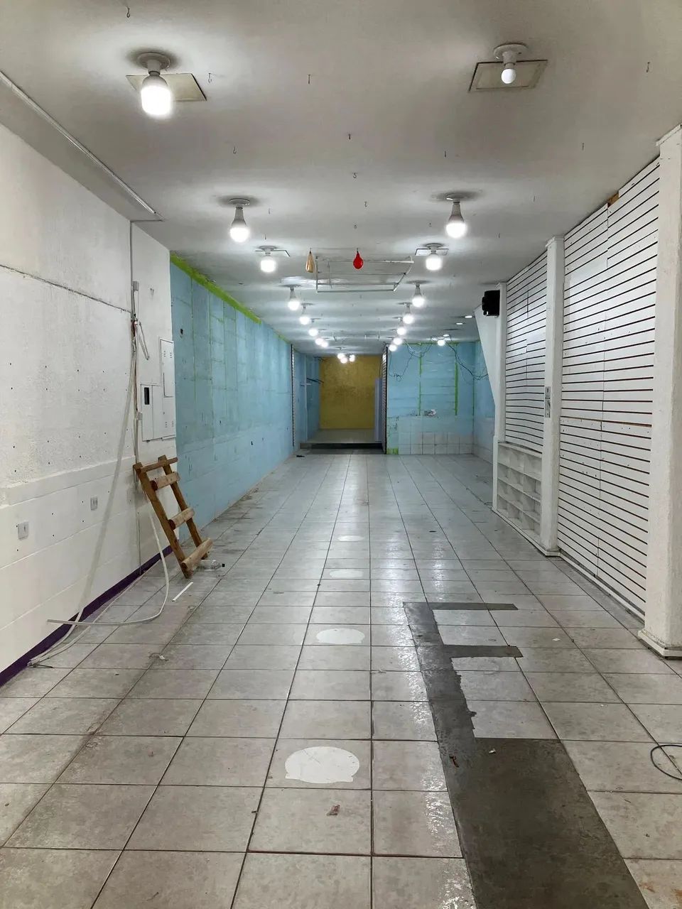 Loja com 345 metros quadrados em Lapa - São Paulo - SP - Foto 5