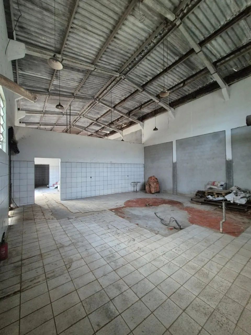 Galpão de 600m² com terreno de 1.400m² próximo ao Contorno Viário,  BR-282 e BR-101 - Foto 4