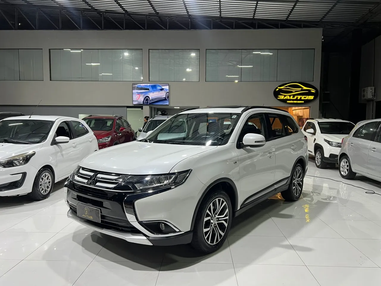 OUTLANDER GT V6 4X4 7 LUGARES(LAUDO CAUTELAR APROVADO)