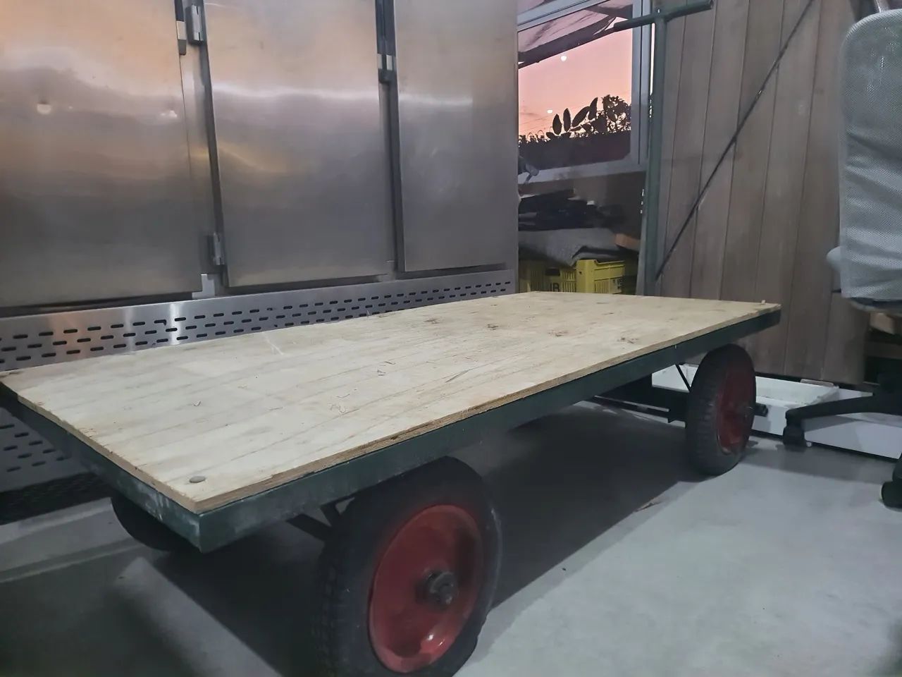 Carrinho de mão para transporte de carga