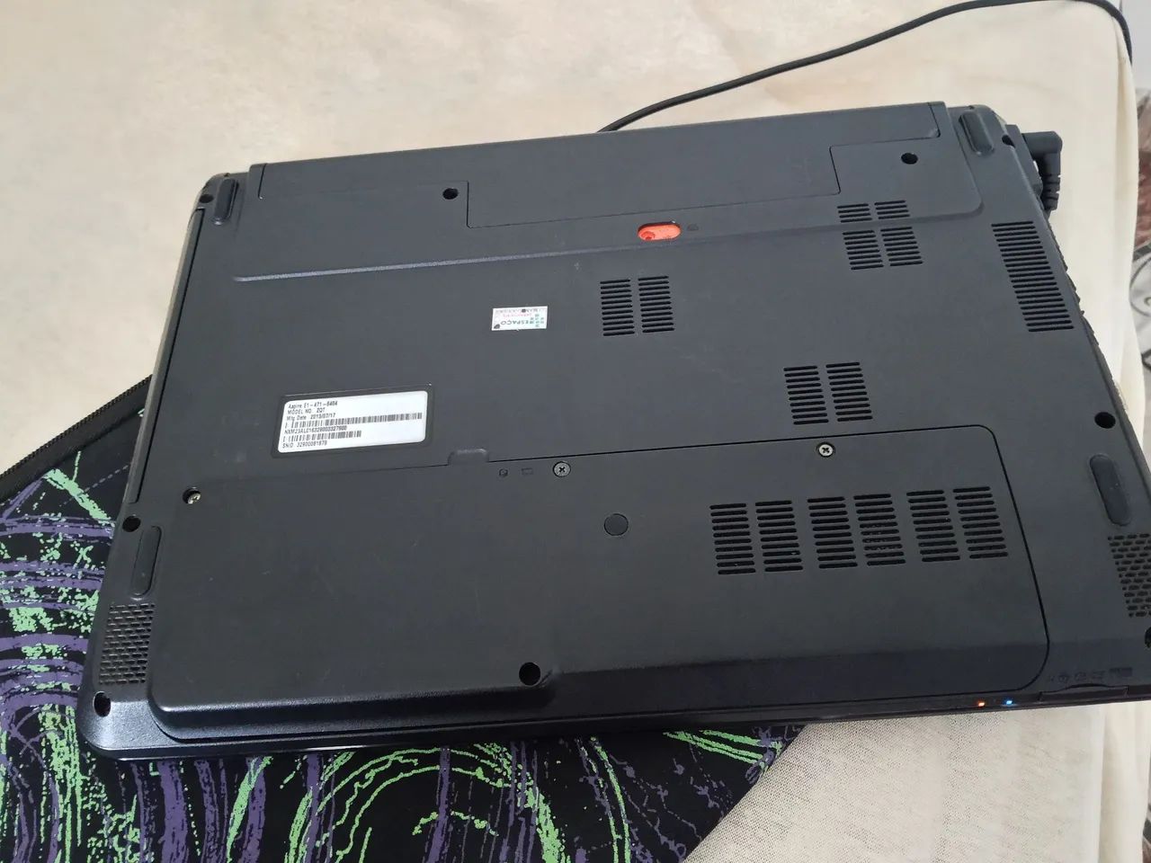 Notebook Acer Aspire E1-471-6404 - Foto 2