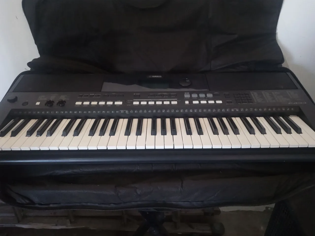 Teclado Yamaha PSR-E343