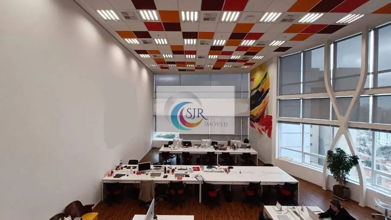 Sala Comercial de 400 m² mobiliado com 60 estações de trabalho!