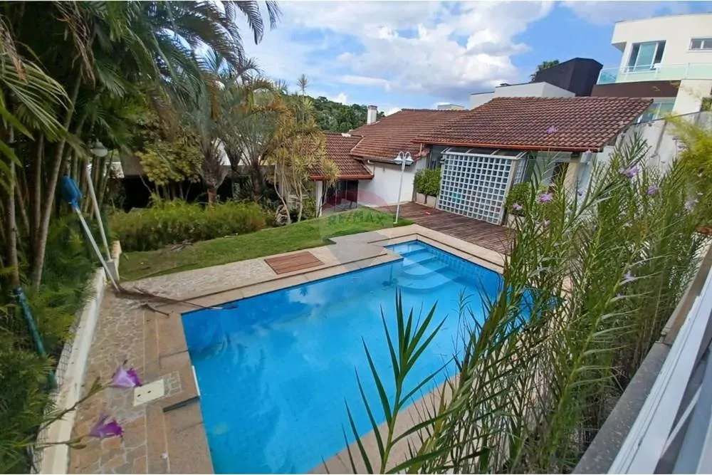 LOCAÇÃO NO CONDOMINIO ARUÃ